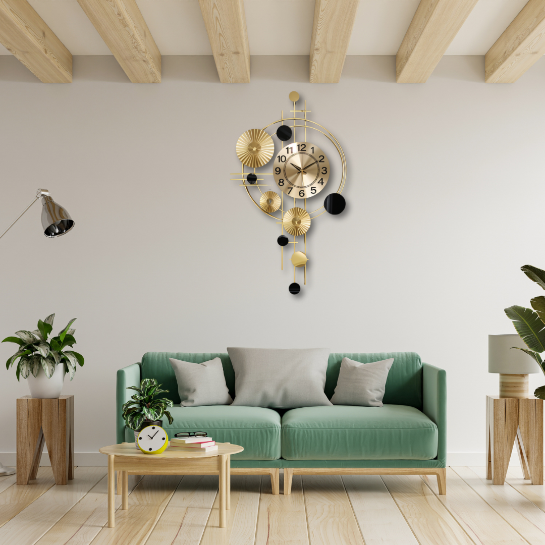 Black & Gold Contemporary Metal Wall Clock – Artistic Luxury Design