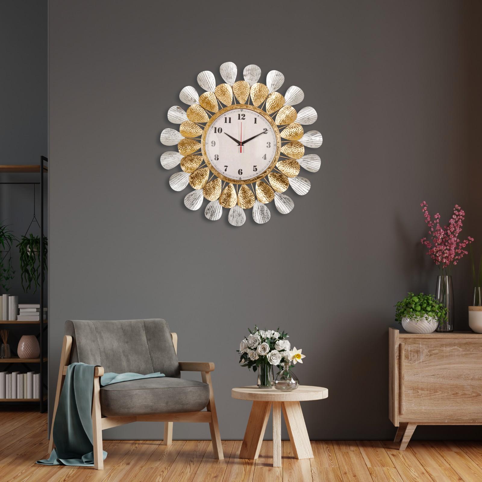 Elegant Gold & Silver Decorative Wall Clock with Modern Design