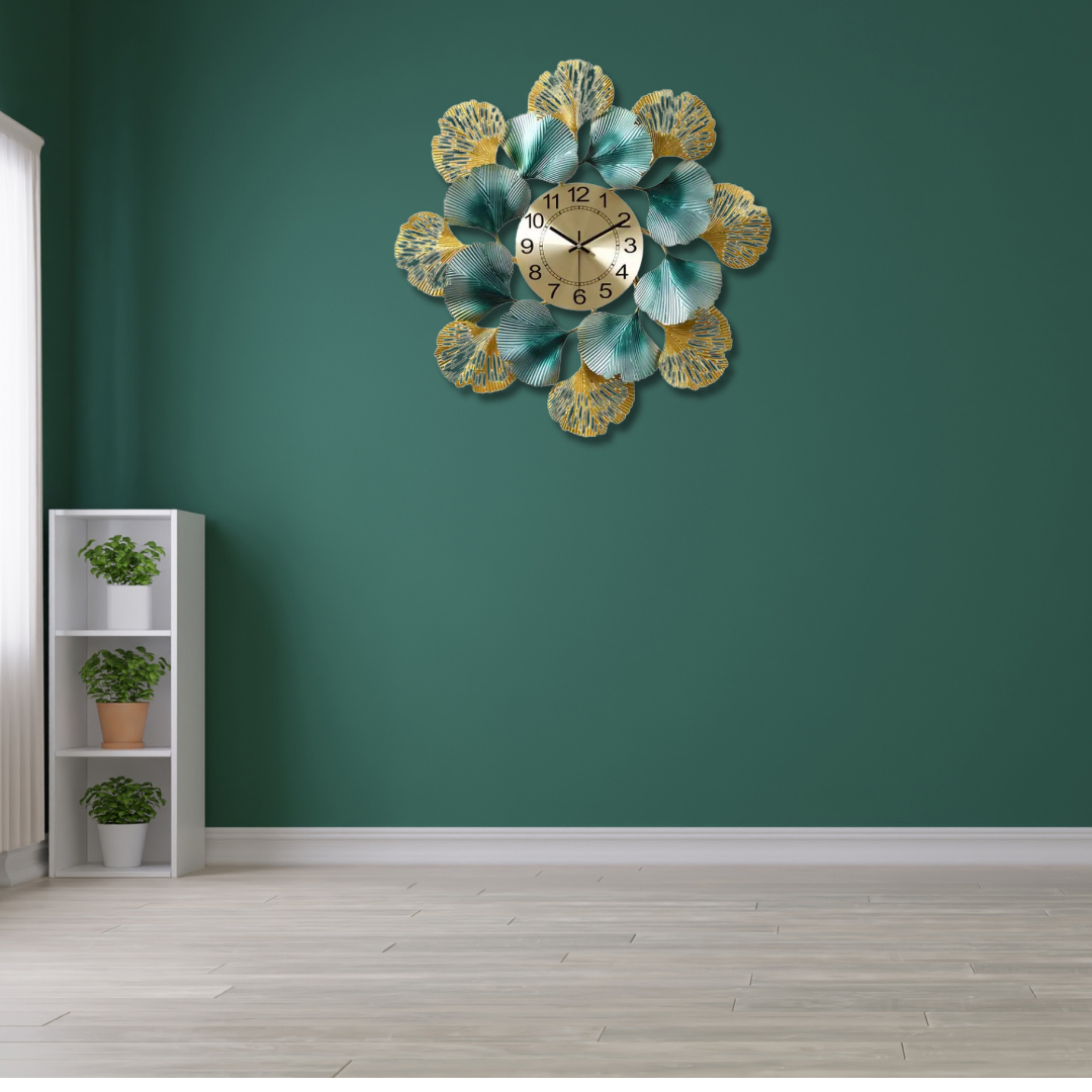 Floral Metal Wall Clock – Elegant Decorative Timepiece