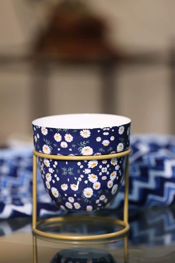 Chic Planter with Gold Stand – Stylish Home Accent