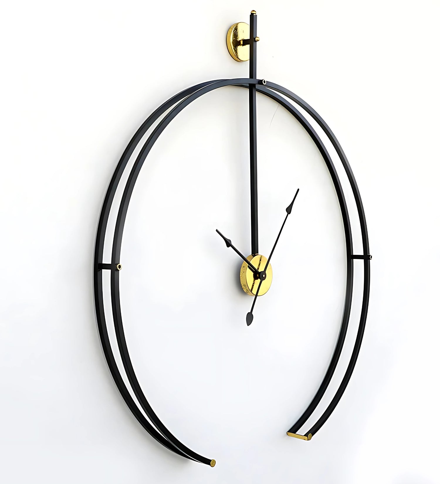Black Metal Analog Wall Clock With Golden Centre Adding Modern Elegance