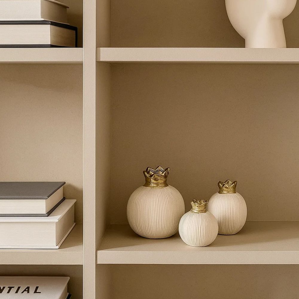 Elegant Pomegranate Jewel Vase Set With Silver & Red Golden Crown Accents