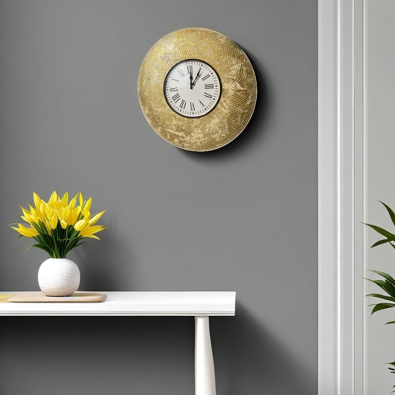 Cracked Mosaic Design Wall Clock with Roman Numerals - Artistic Home Décor