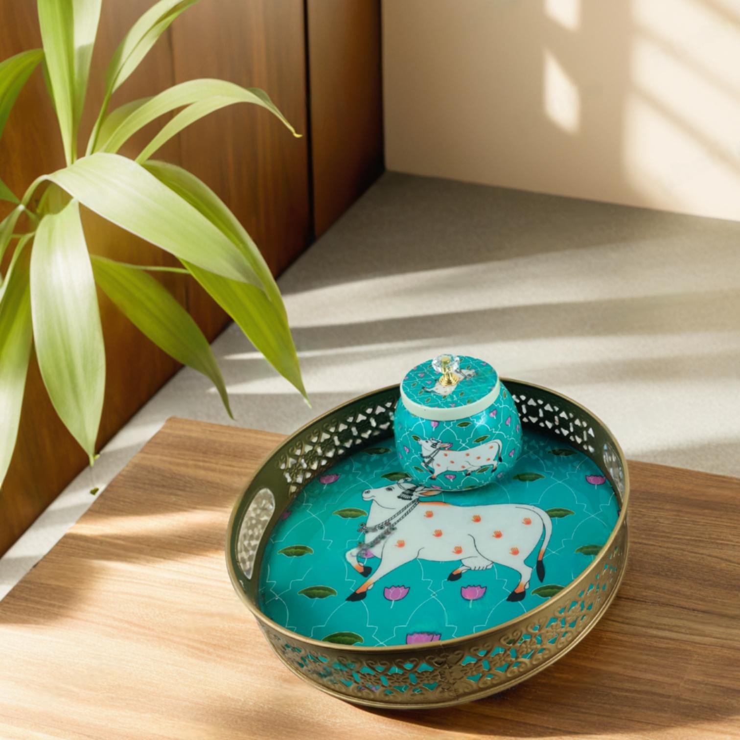 Graceful Cow-Themed Decorative Tray & Jar – A Blend of Tradition & Elegance - Nestern