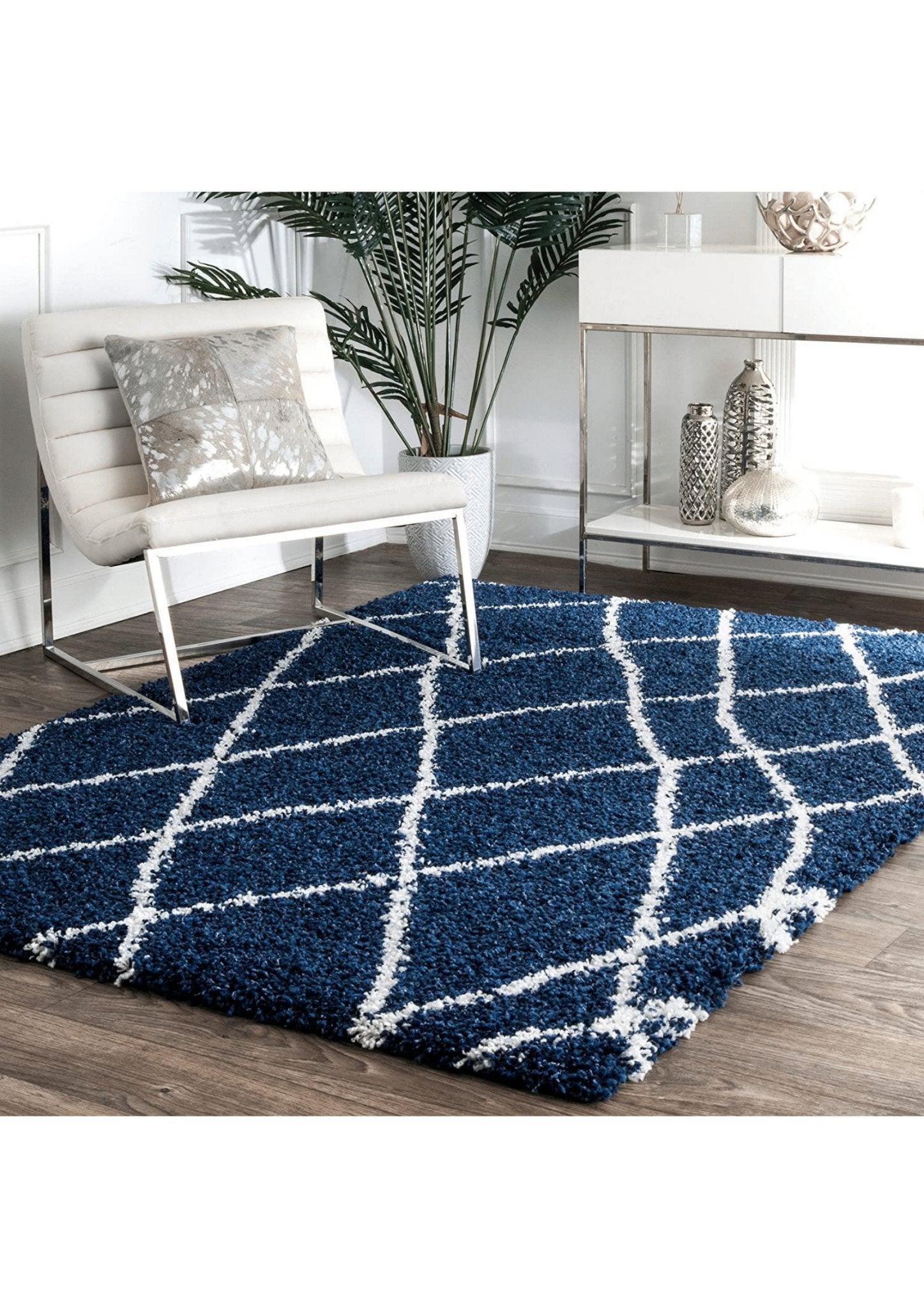Elegant Blue Geometric Area Rug - Nestern
