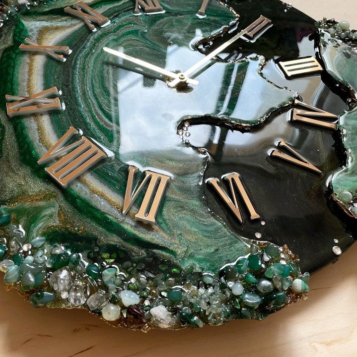 Green and Black Agate Wall Clock with Crystal Accents and Roman Numerals - Nestern