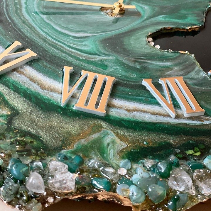 Green and Black Agate Wall Clock with Crystal Accents and Roman Numerals - Nestern