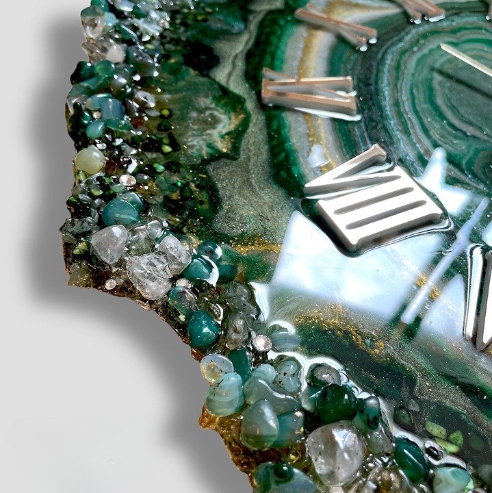 Green and Black Agate Wall Clock with Crystal Accents and Roman Numerals - Nestern