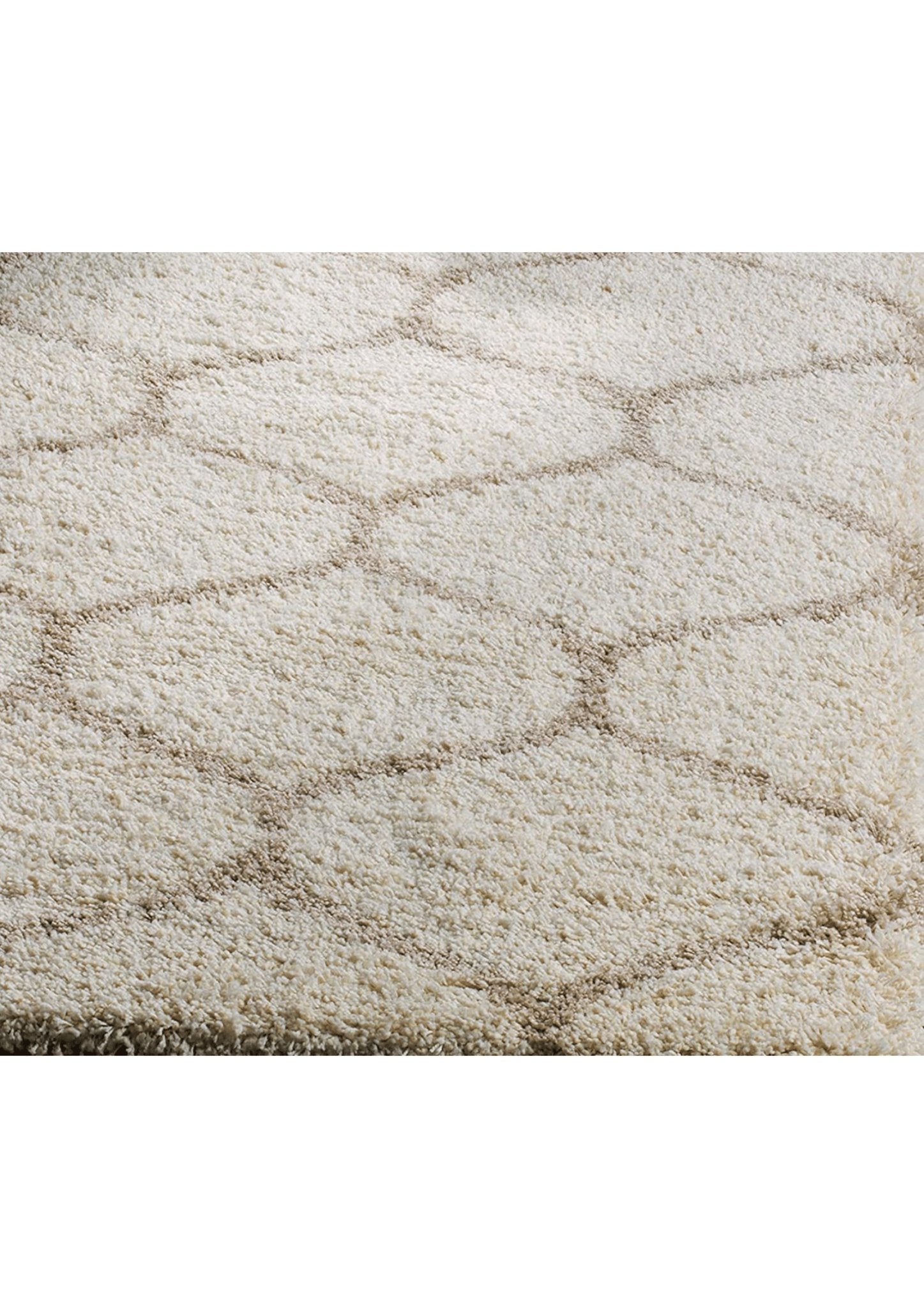Luxe Cream Diamond-Patterned Shag Rug - Nestern