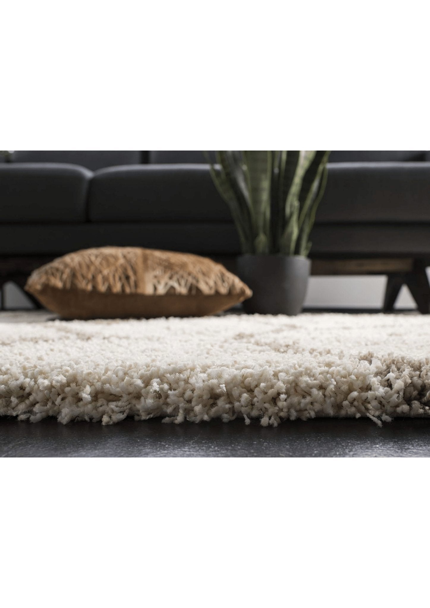Luxe Cream Diamond-Patterned Shag Rug - Nestern