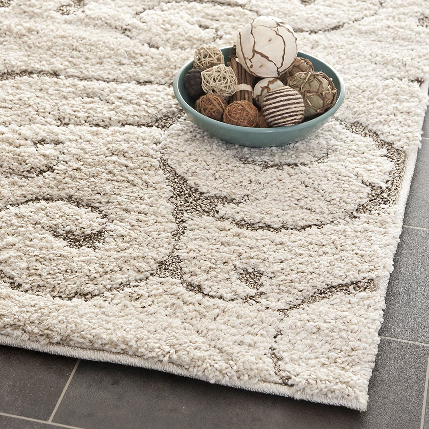 Ornate Beige Swirl Area Rug - Nestern