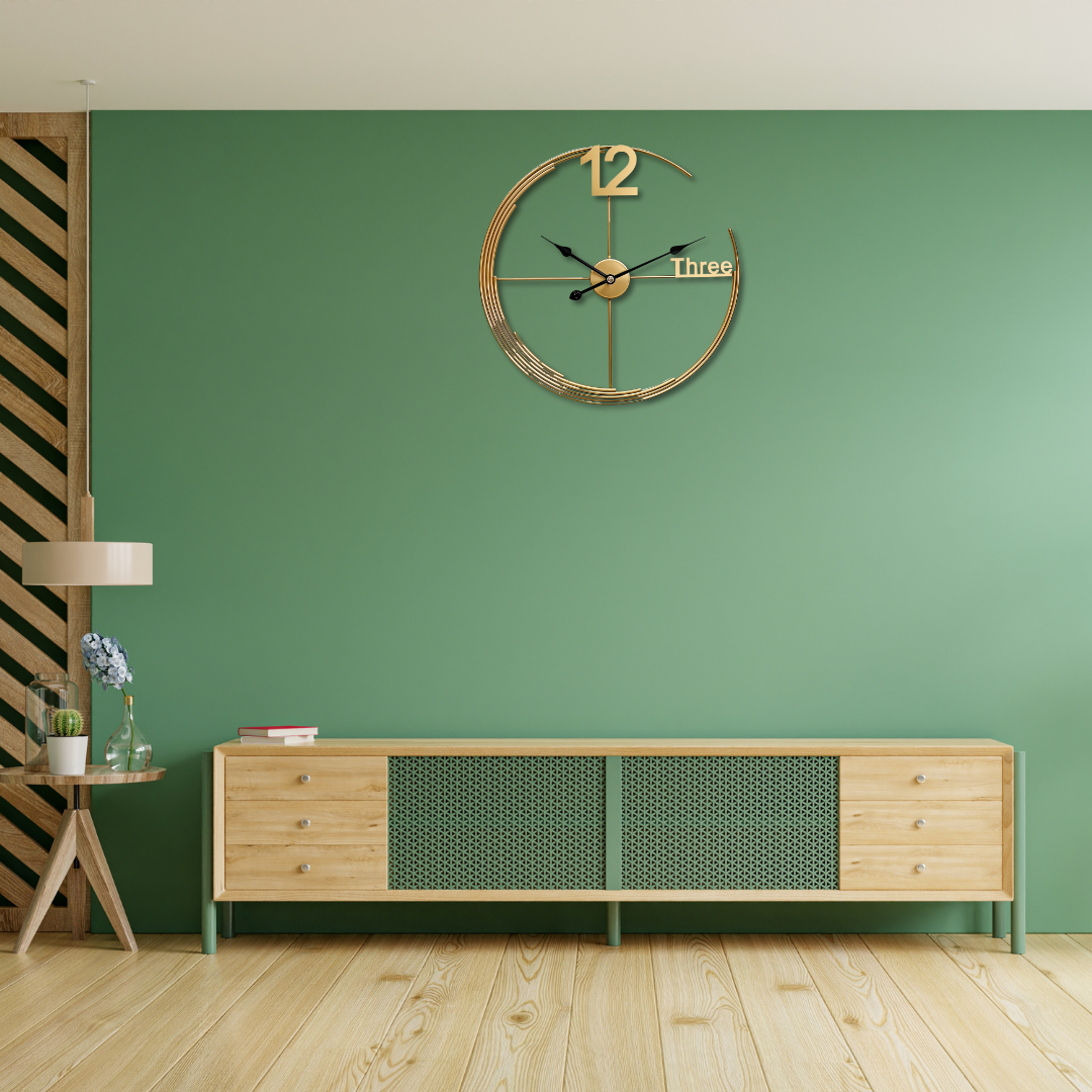 Gold Asymmetrical Metal Wall Clock – Modern Minimalist Design