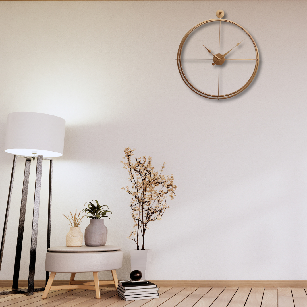 Golden Minimalist Metal Wall Clock – Modern Luxury Timepiece