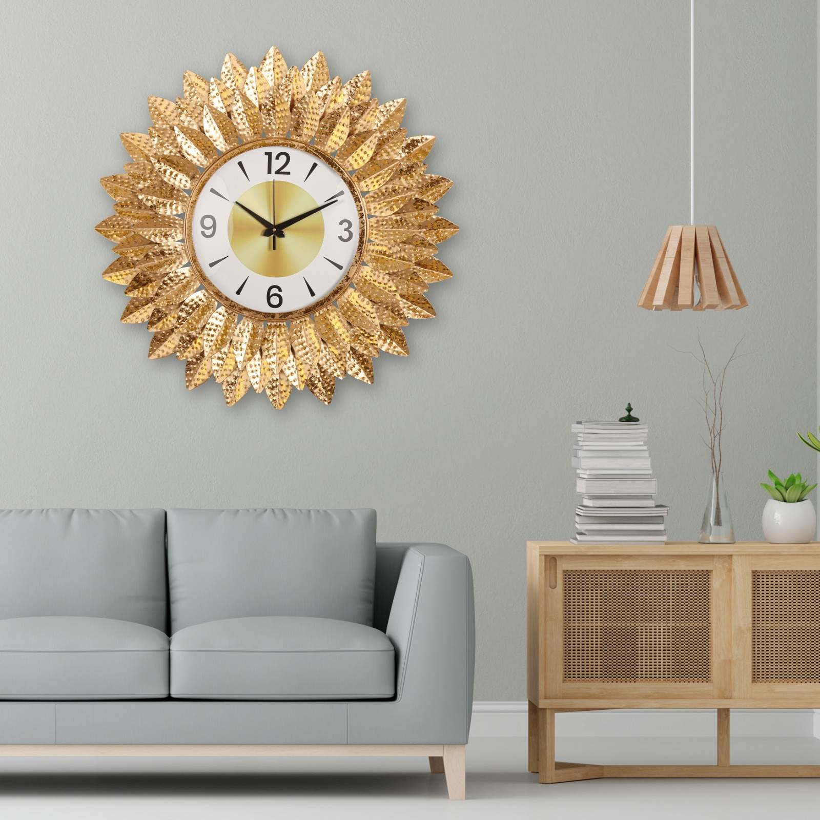 Luxury Golden Sunburst Wall Clock for Elegant Home Decor