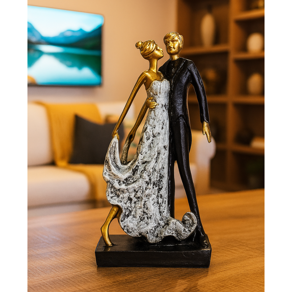 Elegant Wedding Couple Figurine For Contemporary Home Accent Decoration