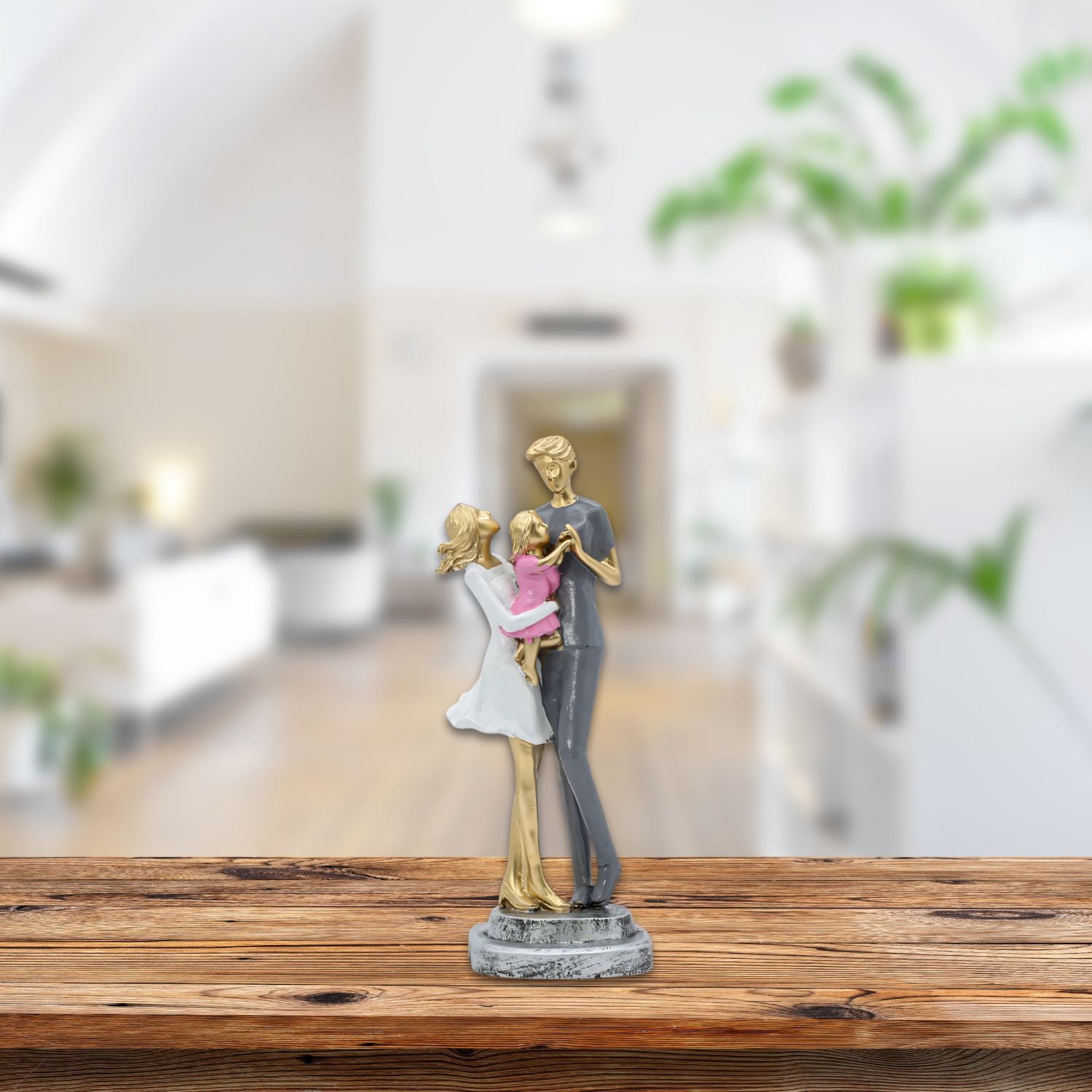 Elegant Family Sculpture With Gold Accents For Heartwarming Decor