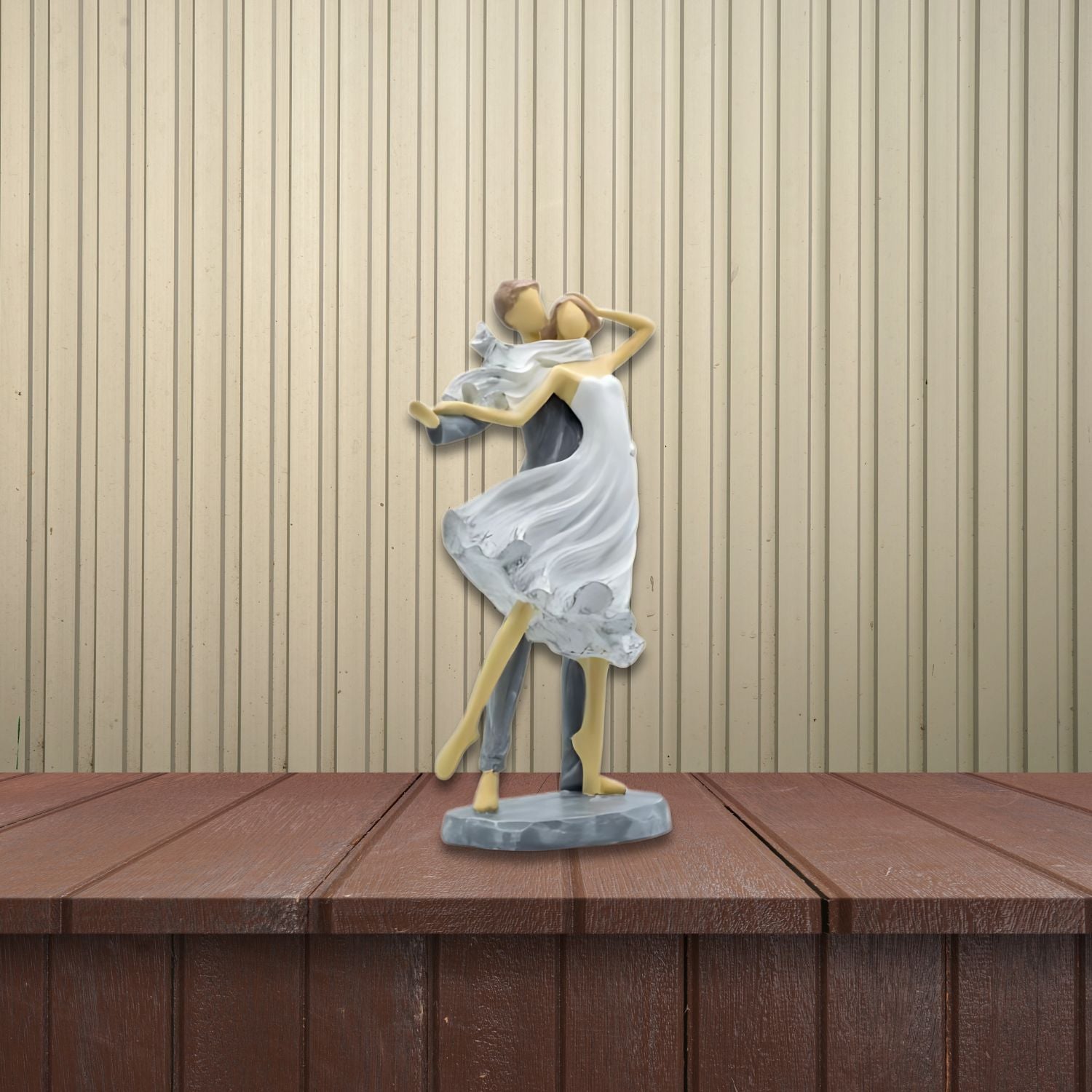 Love Couple Dancing Statue
