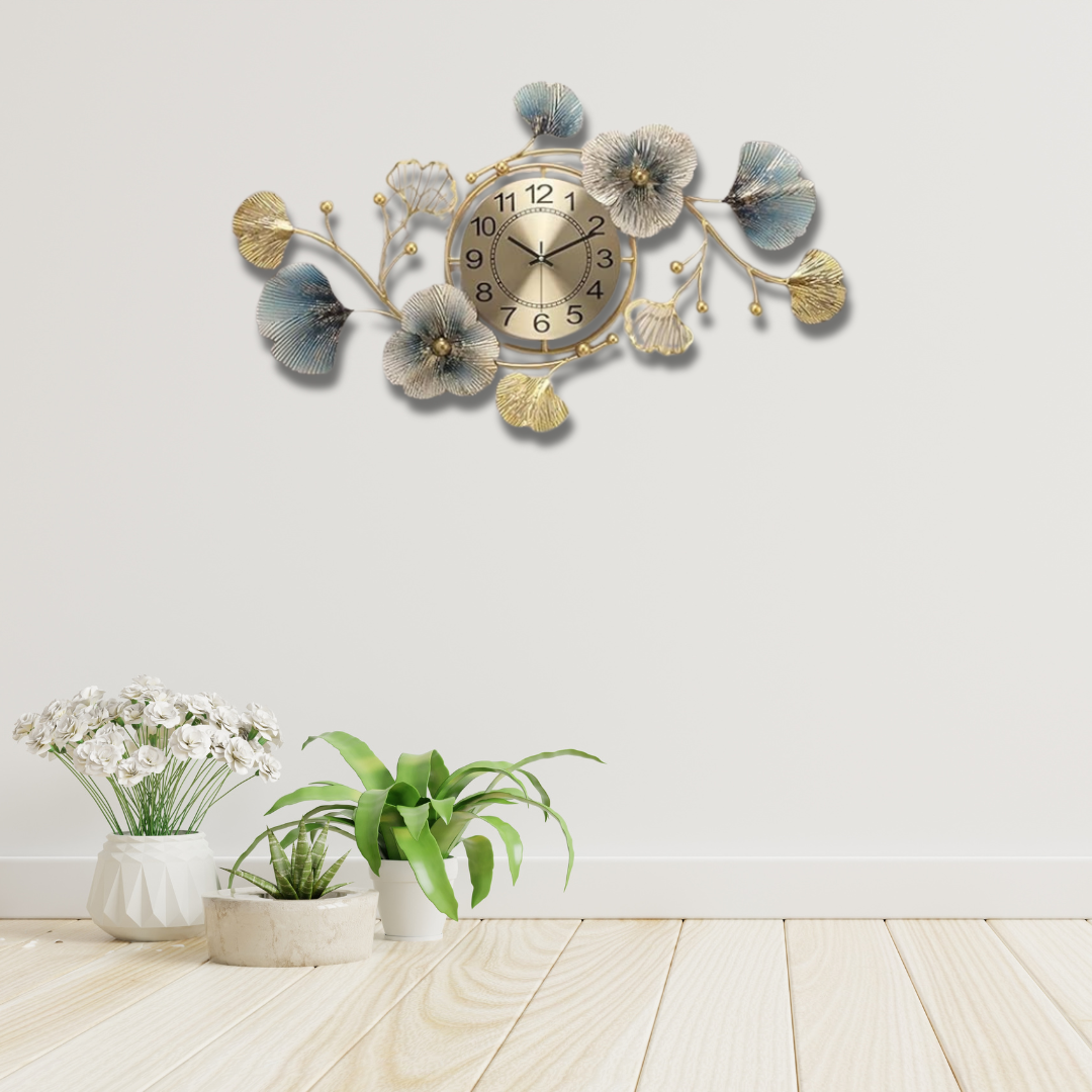 Luxury Floral Metal Wall Clock – Elegant Decorative Timepiece