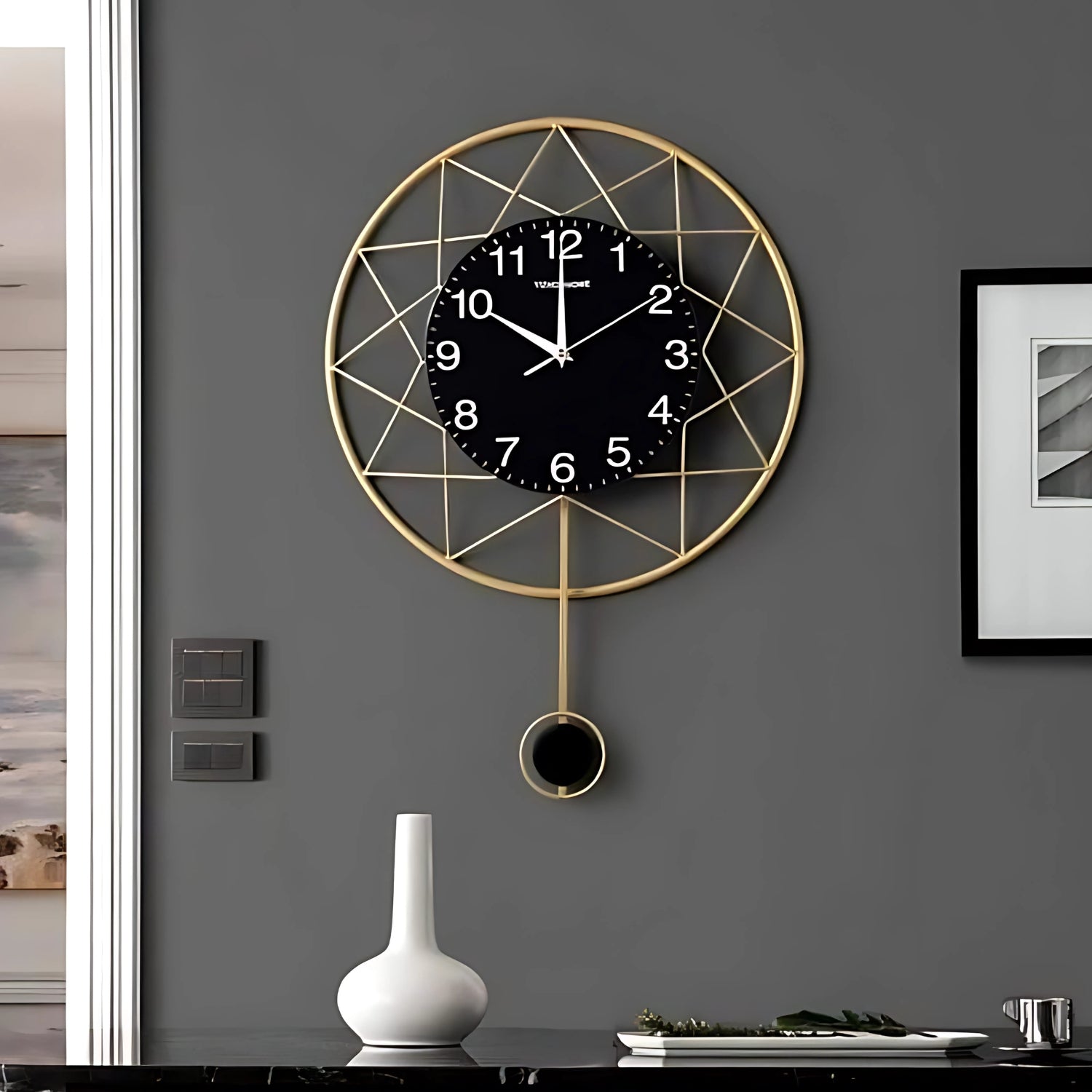 Modern Creative Metal Iron Wall Hanging Clock Elevating Contemporary Decor