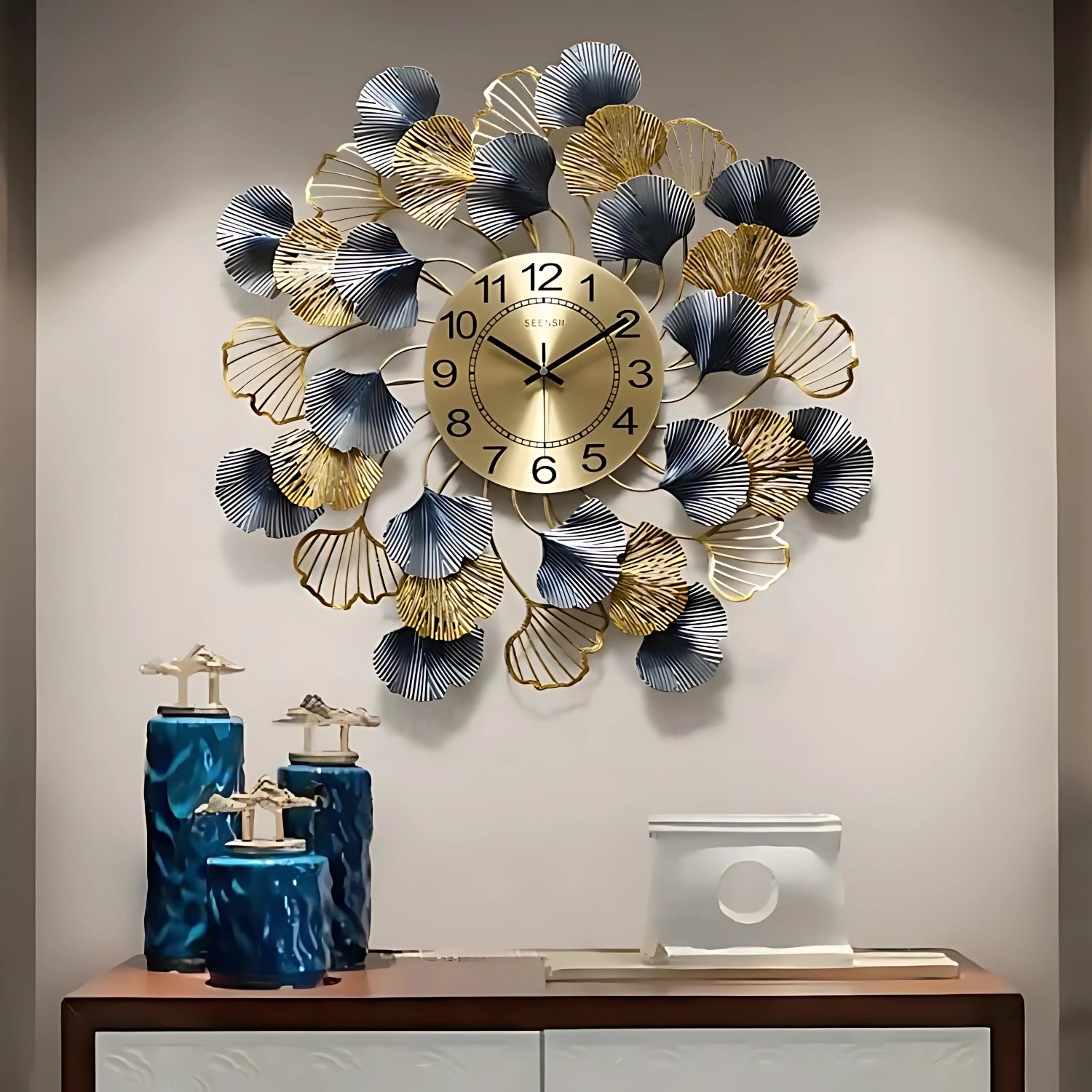 Silent Luxury Ginkgo Leaf Metal Wall Clock Bringing Nature Inspired Elegance