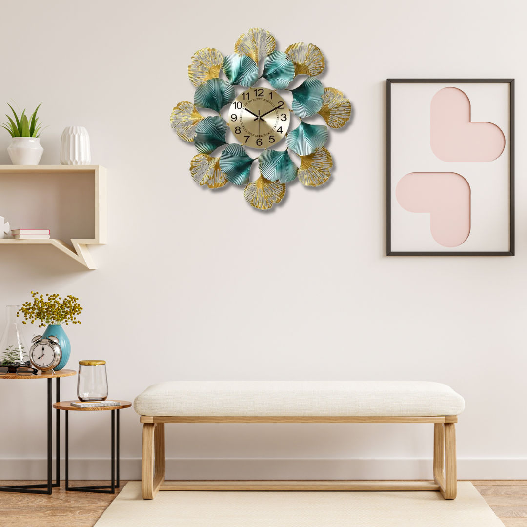 Floral Metal Wall Clock – Elegant Decorative Timepiece