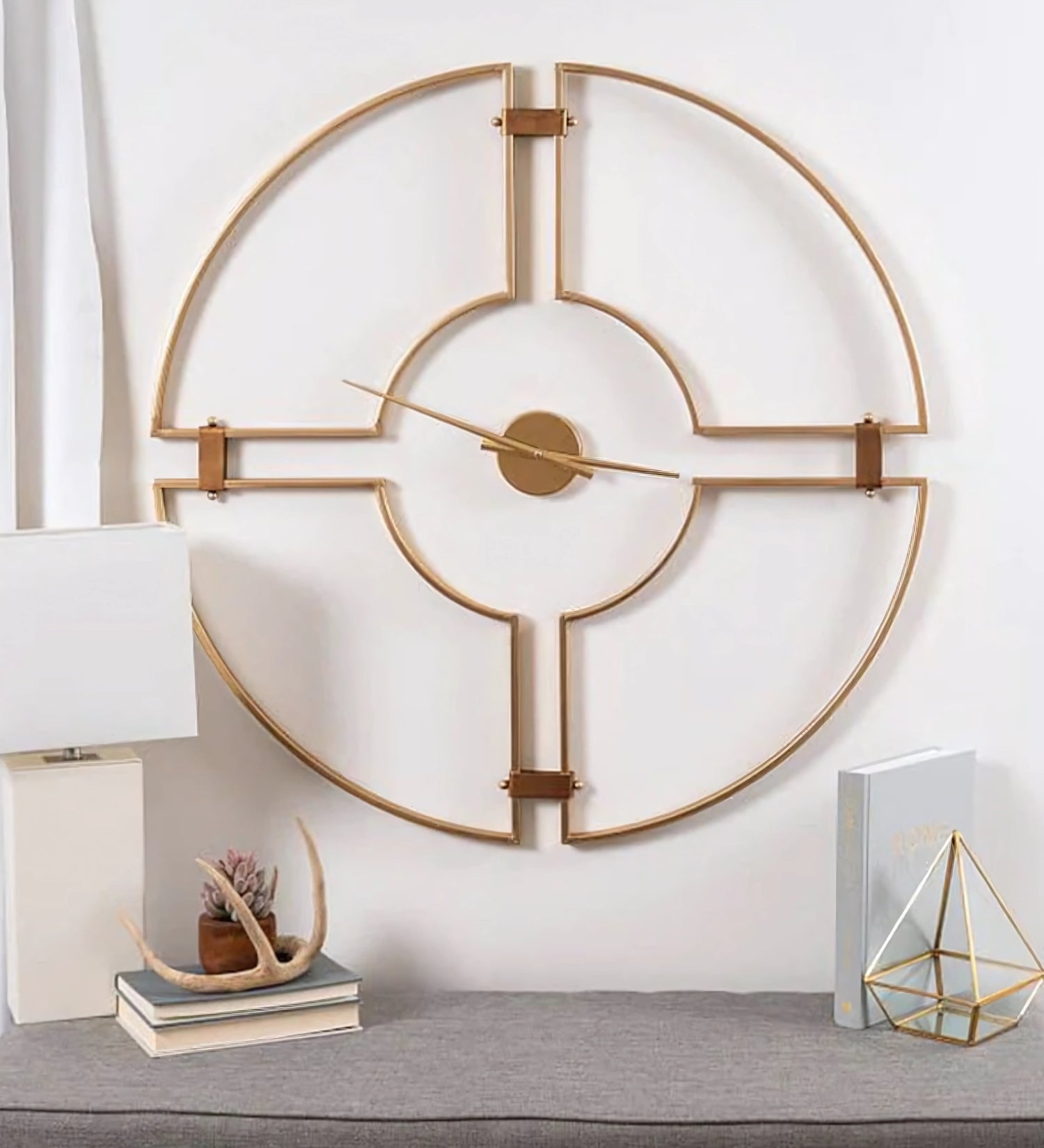Golden Metal Analog Round Clock Reflecting Elegance With Luxe Finish