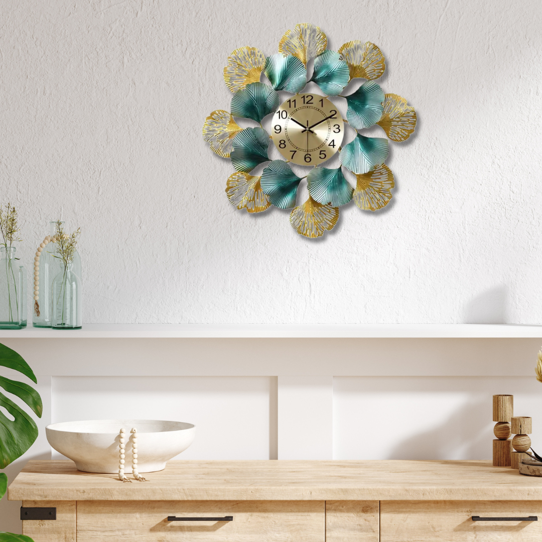 Floral Metal Wall Clock – Elegant Decorative Timepiece