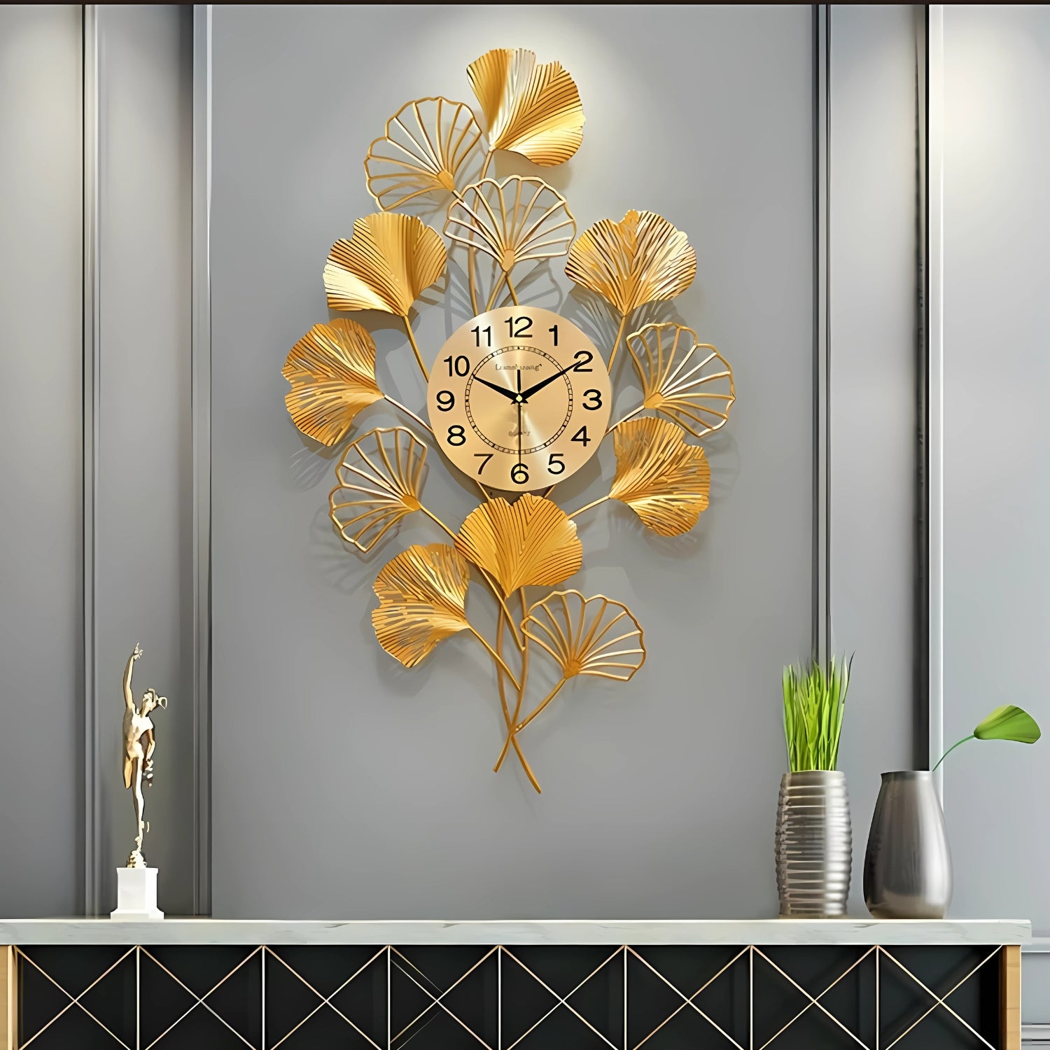 Goldy Star Wall Clock Enhancing Decor With Elegant Shine