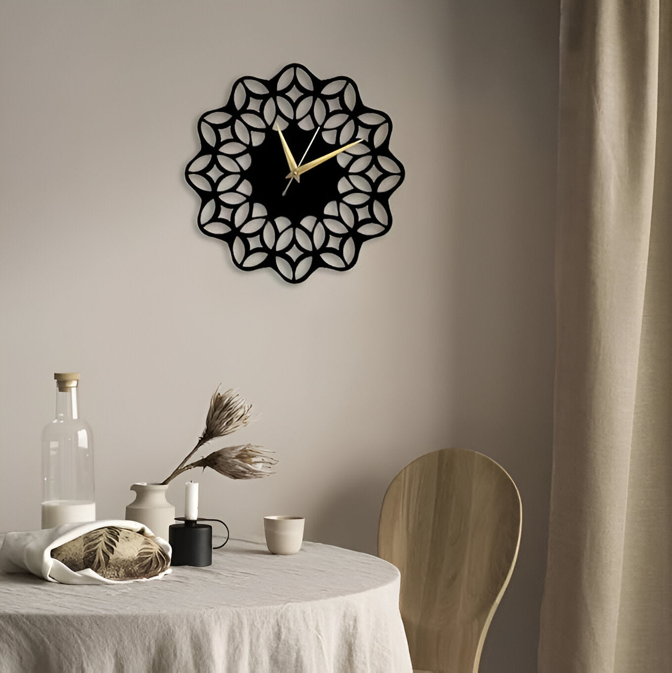 Elegant Geometric Metal Wall Clock – Modern Decorative Timepiece