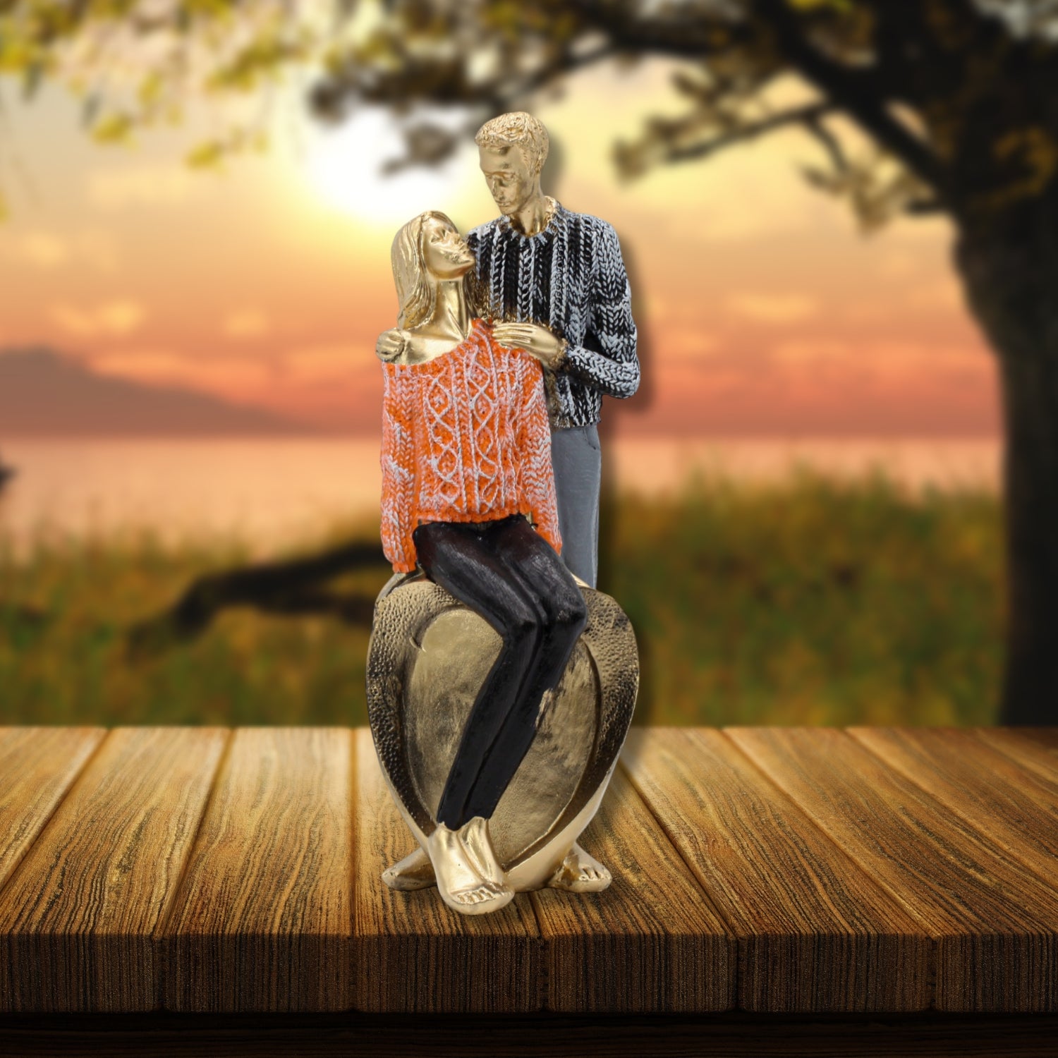 Charming Gold Couple Figurine With Heart Base For Home Decor