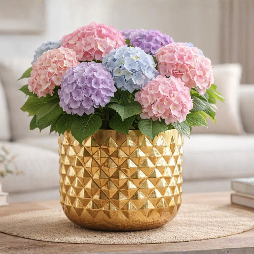 Pineapple Texture Gold Metal Flower Pot – Decorative Indoor Table Vase for Home Décor
