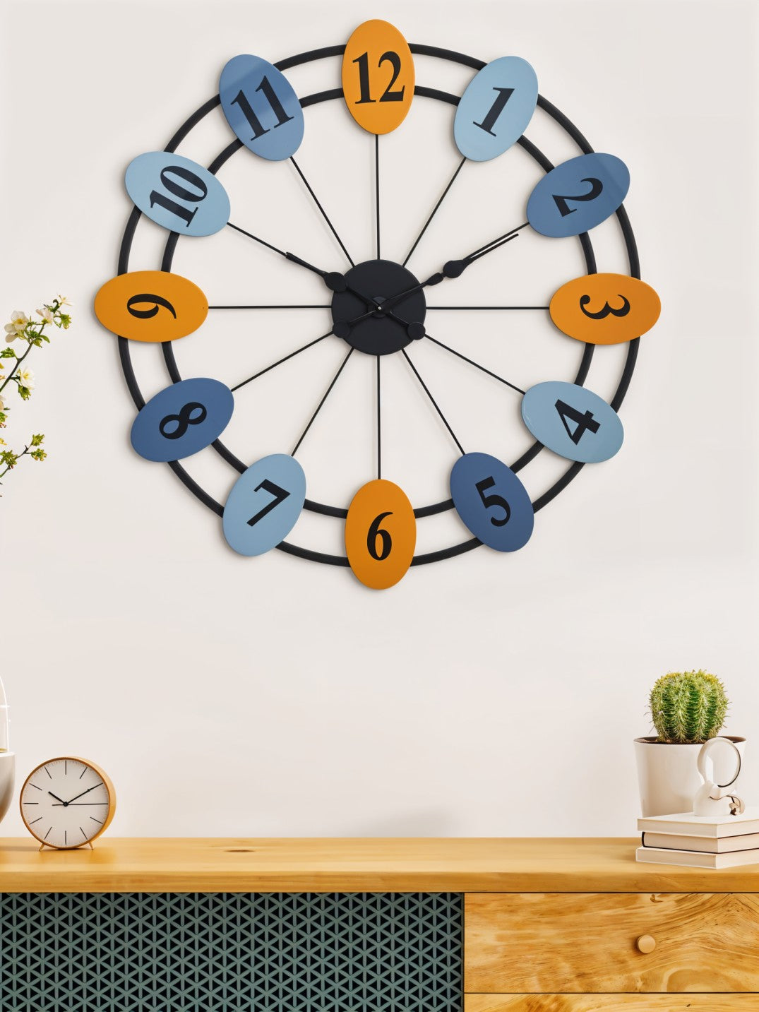 Color Pop Retro Wall Clock with Metal Frame Design