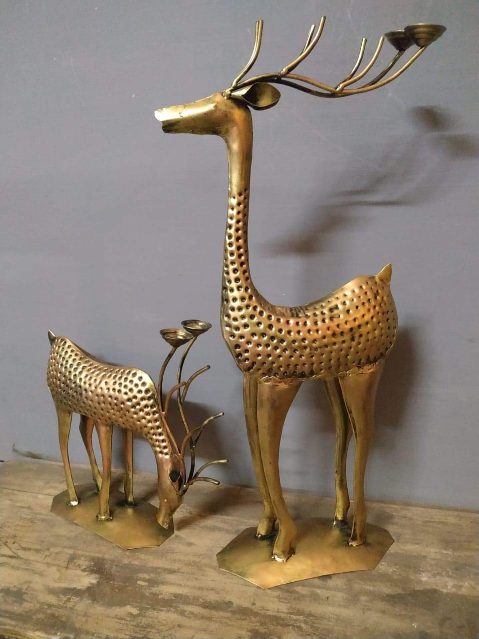 Metallic Deer Sculptures - Nestern