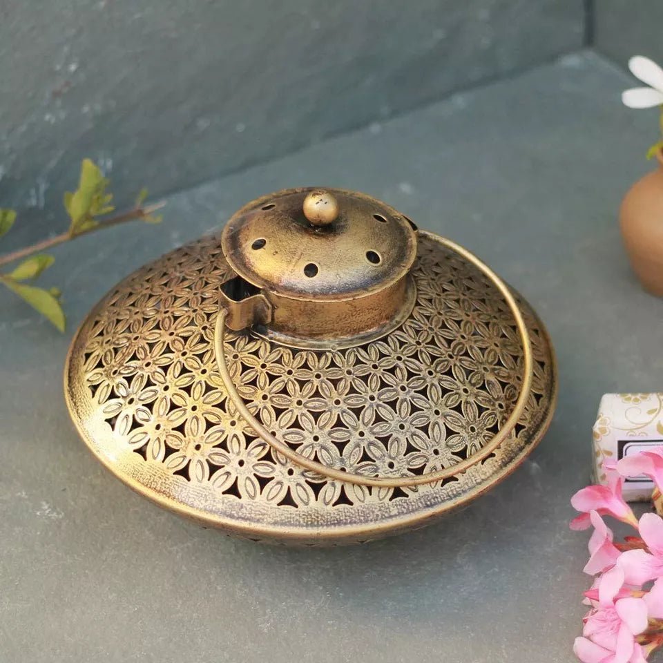 Serene Ritual: Handcrafted Brass Incense Burner - Nestern