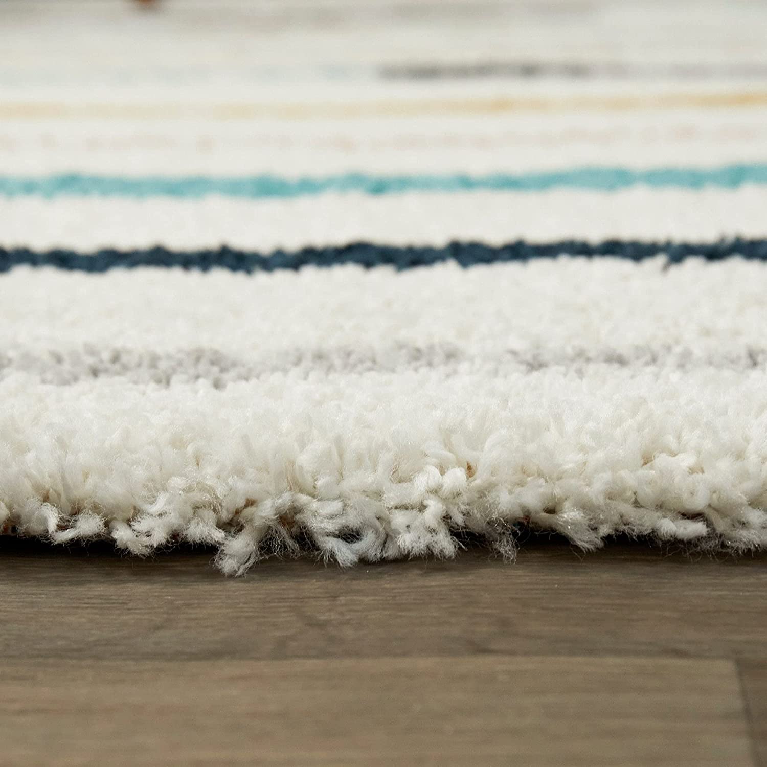 Striking Multicolored Geometric Area Rug - Nestern