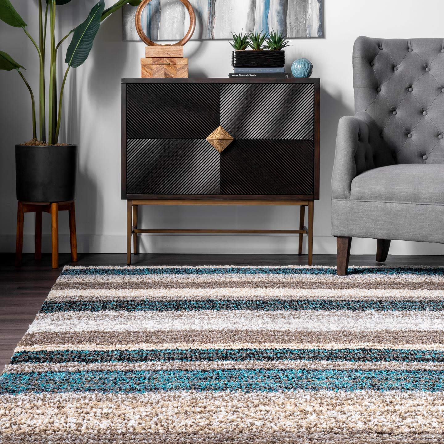Striped Elegance Area Rug - Nestern