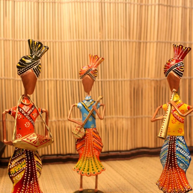 Tribal Melody: Handcrafted Figurine Trio - Nestern
