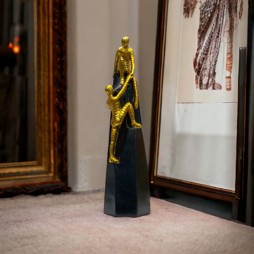 Luxury Abstract Design Golden Black Metal Crafts Sculptures Climbing Man Figurines for Home Decor