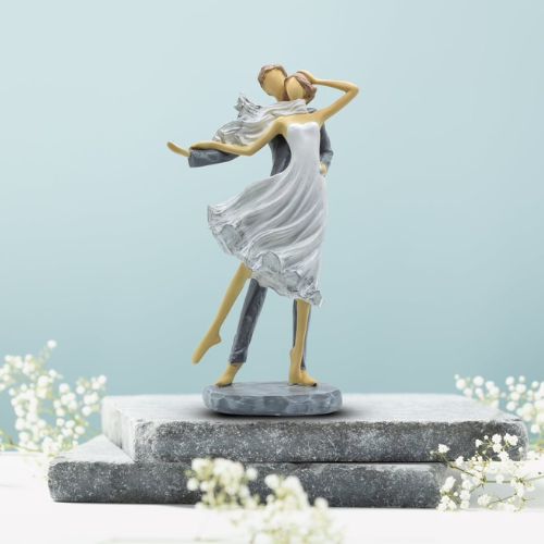 Love Couple Dancing Statue